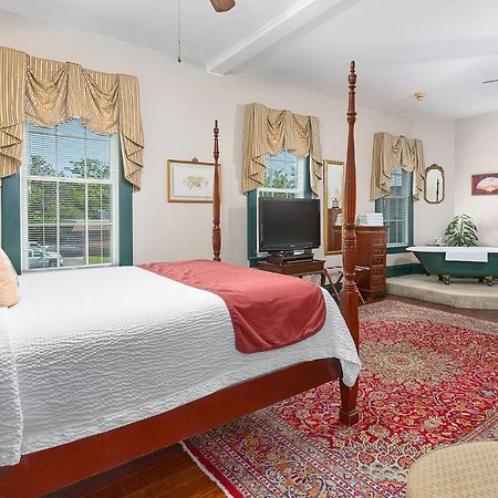 Spencer House Inn Saint Marys Extérieur photo