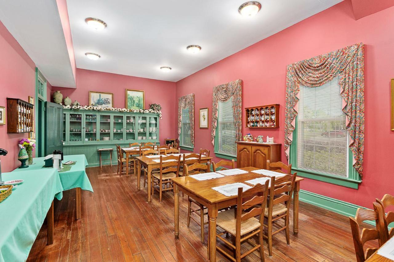 Spencer House Inn Saint Marys Extérieur photo